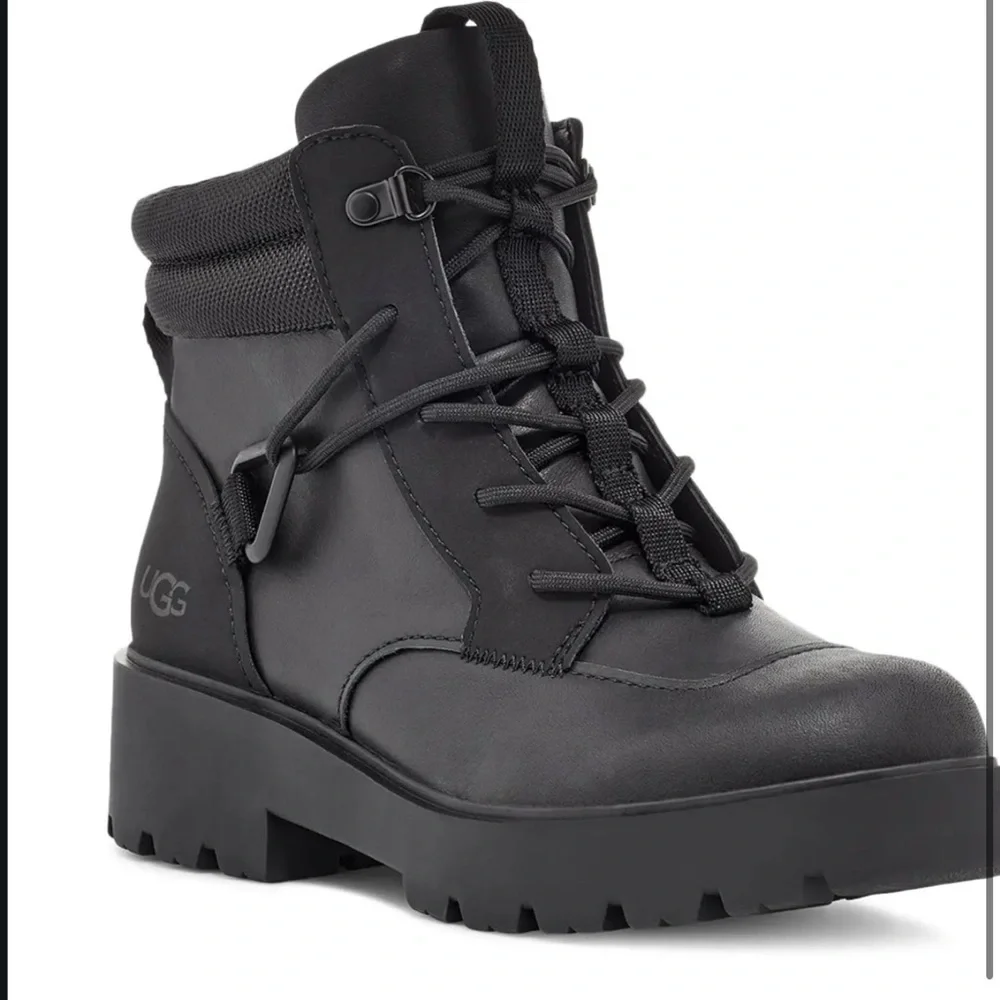 UGG Women’s Tioga Waterproof Hiker Boots, Black. Used a few times - Picture 1 of 4